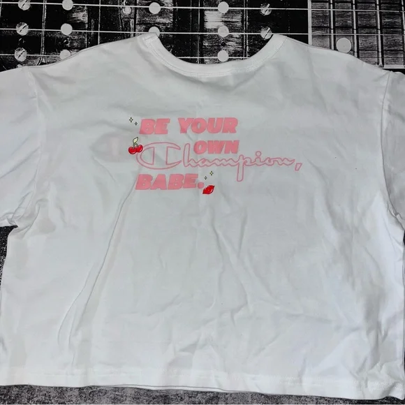 NWT Cropped T-Shirt - Picture 4 of 8